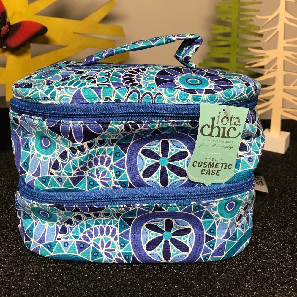 Iota Chic "Tranquility" Expandable Cosmetic Storage Travel Tote Case